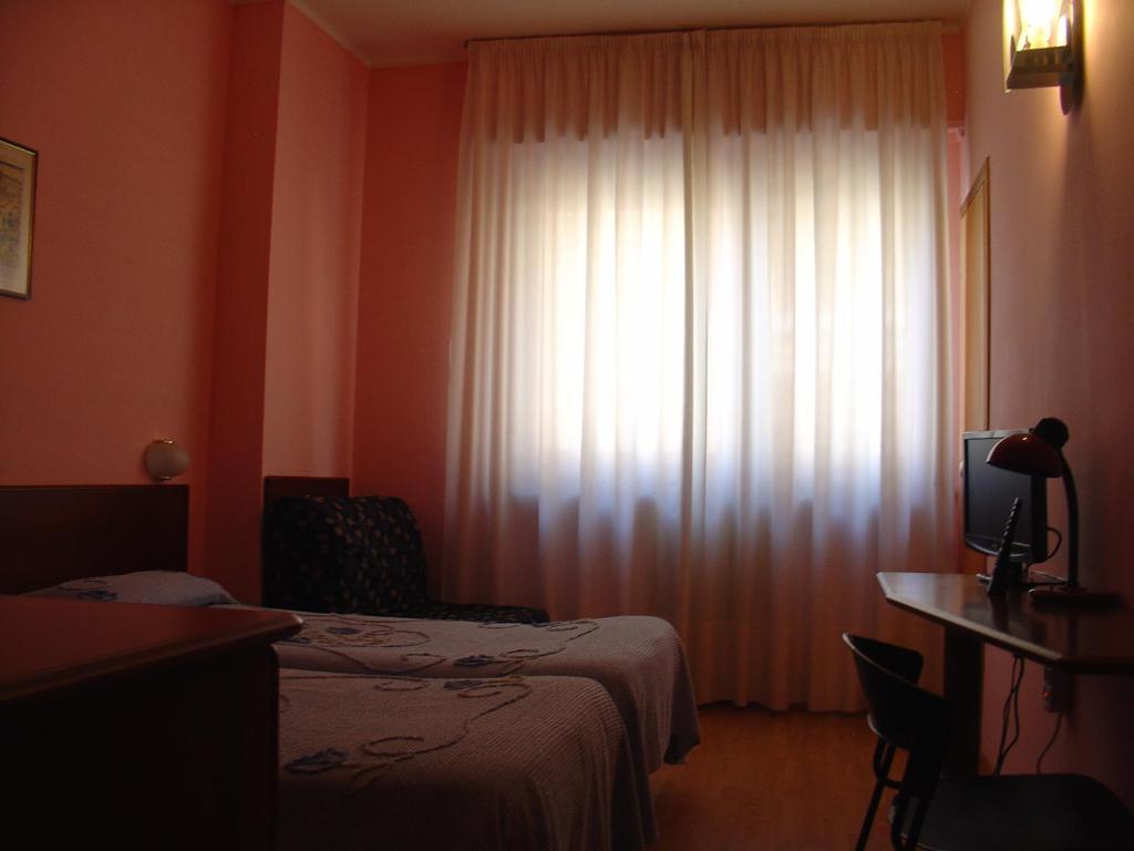Domus Hotel Alessandria Luaran gambar