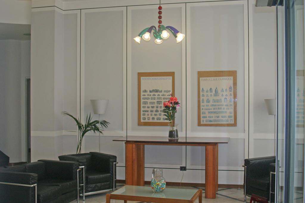 Domus Hotel Alessandria Luaran gambar