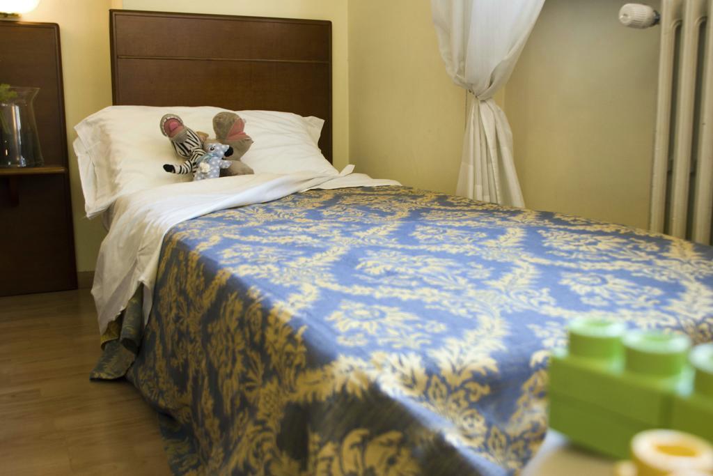 Domus Hotel Alessandria Luaran gambar