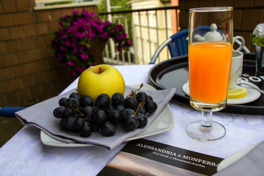 Domus Hotel Alessandria Luaran gambar